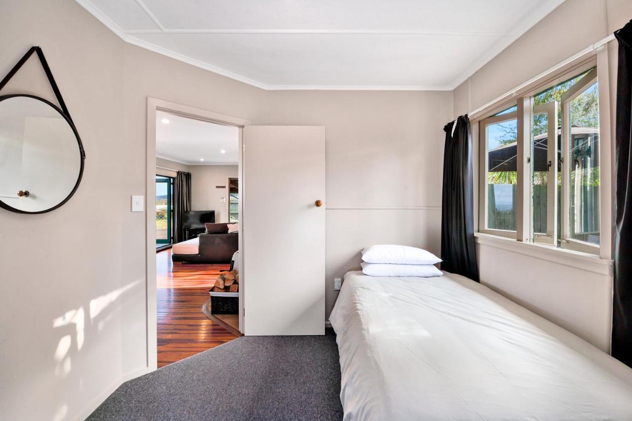 Kaihua Lookout - Taupo Holiday Home Exterior foto